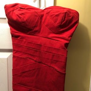 VIVID RED STRAPLESS STRETCH COCKTAIL DRESS